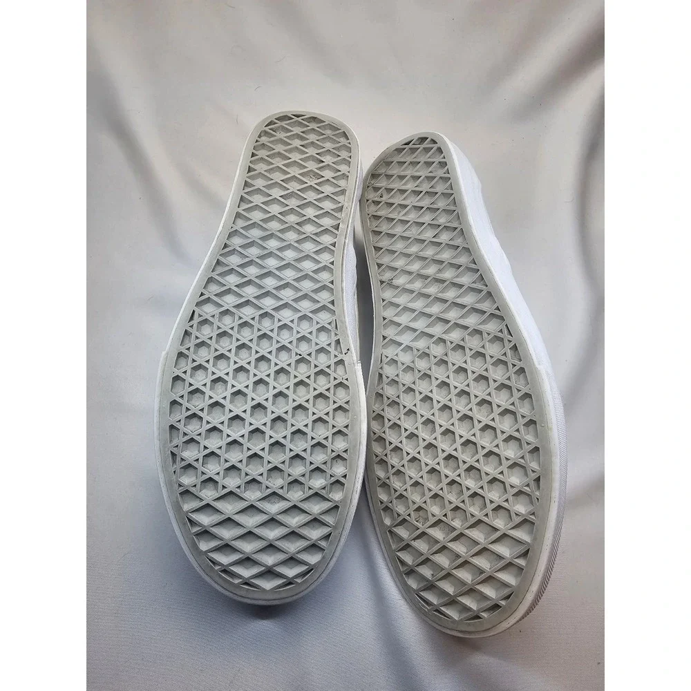 Vans Classic Slip On White Canvas Skate Shoes Mens 7 Womens 8.5 Low Top Sneakers